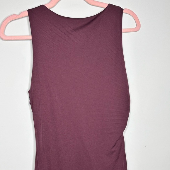 Elegant Halston  Sleeveless Maroon  Dress - Picture 5 of 8